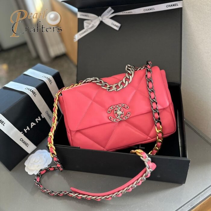 ⁦CHANEL 19 Flap Bag Chain Strap Shoulder Bag 0⁩ - الصورة ⁦15⁩