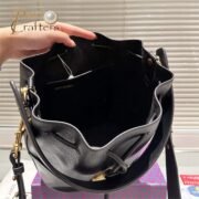 Tory Burch New miler good looking bucket bag - Image 8