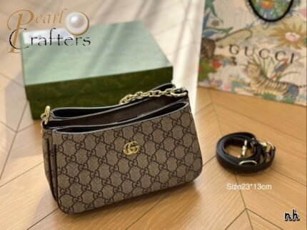 Gucci Chian Strap Shoulder Bag