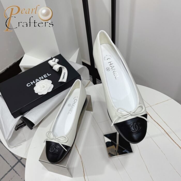 Chanel  Simple casual shoes Sandals Slide - Image 3
