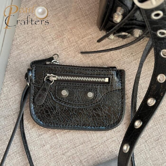 Balenciaga Le Cagole Leather Duffle Bag - Image 10