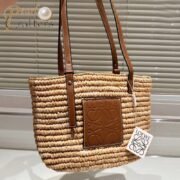 ⁦Loewe Basket Woven Square Tote Bag Handbag⁩ - الصورة ⁦3⁩