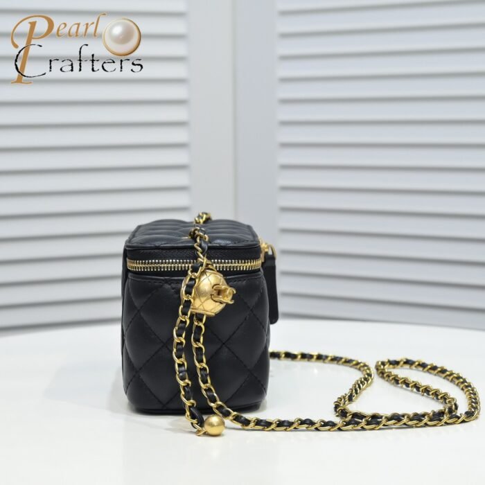⁦Chanel  Golden·Ball Makeup Box Bag  Shoulder Bag Handbag⁩ - الصورة ⁦2⁩