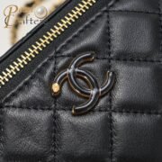 Chanel Handle Vanity Case with Mirror and Chain Black Shoulder Bag Handbag - Image 11