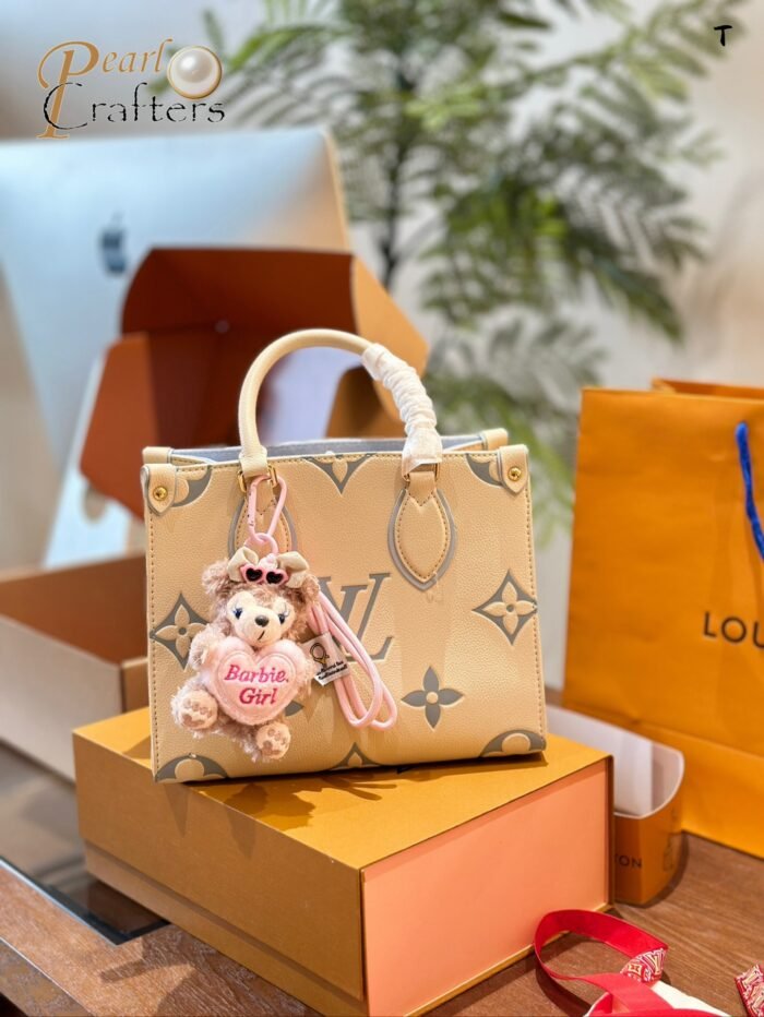 ⁦Louis Vuitton Onthego 25cm Shoulder Bag Handbag⁩ - الصورة ⁦2⁩
