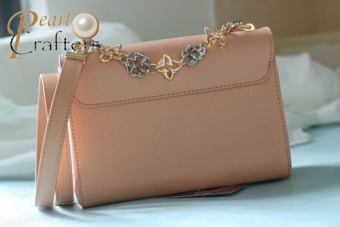 Louis Vuitton LV Twist Shoulder Bag M23074 - Image 4