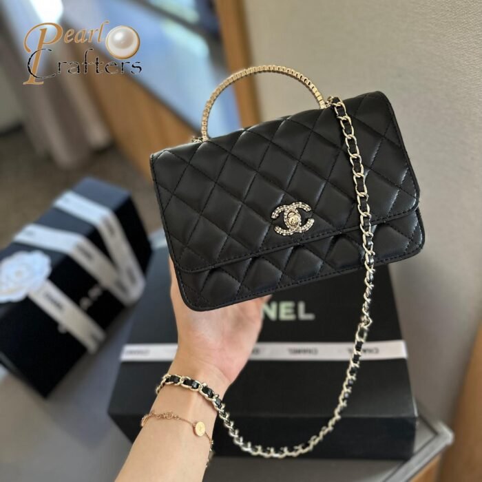 ⁦Chanel  Fortune Pearl-Handle Bag⁩ - الصورة ⁦13⁩