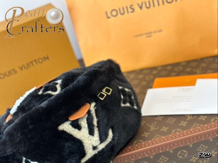 Louis Vuitton Bumbag Shoulder Bag Handbag - Image 2