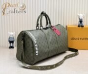⁦Louis Vuitton Military Green KEEPALL 50 Travel Bag⁩ - الصورة ⁦4⁩
