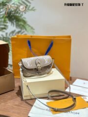 Louis Vuitton Mini Diane Shoulder Bag Handbag - Image 2
