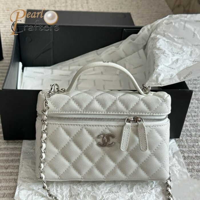 Chanel 25C Shoulder Satchel Handbag - Image 1