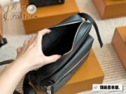 Louis Vuitton OUTDOOR Messenger Shoulder Bag Handbag - Image 9