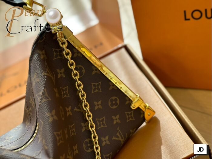 Louis Vuitton Lucky Trunk Shoulder Bag Handbag - Image 3