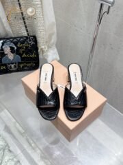 ⁦Miu Miu Slipper Sandals Heels Shoes⁩ - الصورة ⁦3⁩