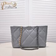 ⁦Chanel 19bag Tote Leather Shoulder Crossbody Bag⁩ - الصورة ⁦2⁩