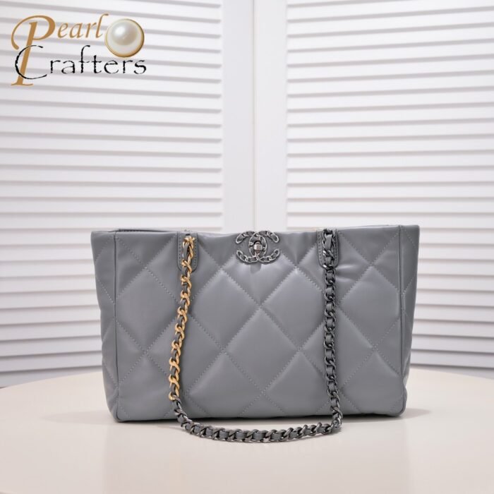 ⁦Chanel 19bag Tote Leather Shoulder Crossbody Bag⁩ - الصورة ⁦2⁩