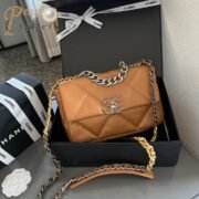 ⁦CHANEL 19 Flap Bag Chain Strap Shoulder Bag 0⁩ - الصورة ⁦11⁩