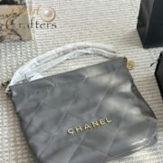 ⁦Chanel 22 Garbage Bag Waxed Cowhide Double C Gold Coin Pendant Handbag Shoulder Bag⁩ - الصورة ⁦4⁩