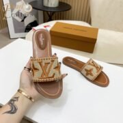 Louis Vuitton LV Lock lt Flat Flat Sandals Slide - Image 3