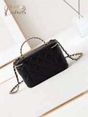 Chanel 10A Handbag Shoulder Bag Top Mirror Quality Version chanel AP5152 - Image 5