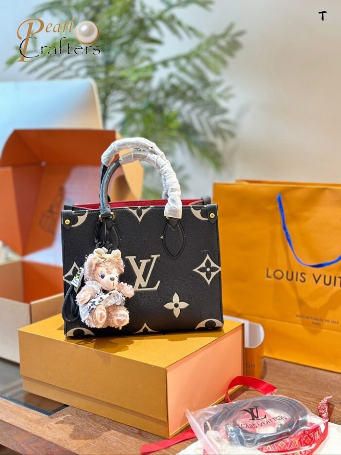 ⁦Louis Vuitton Onthego 25cm Shoulder Bag Handbag⁩ - الصورة ⁦5⁩
