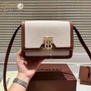 ⁦Burberry Canvas&leather Bag Small⁩ - الصورة ⁦2⁩