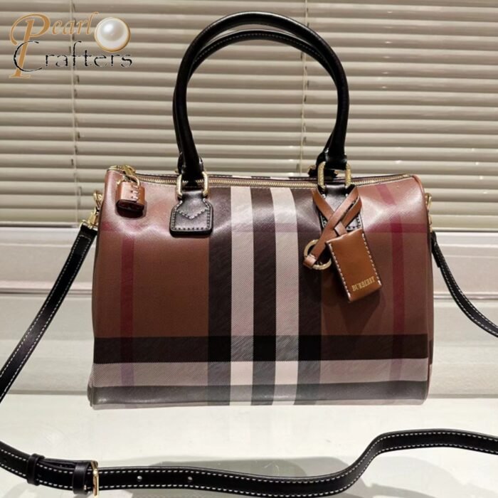 ⁦Burberry Bowling Bag Mini⁩ - الصورة ⁦2⁩