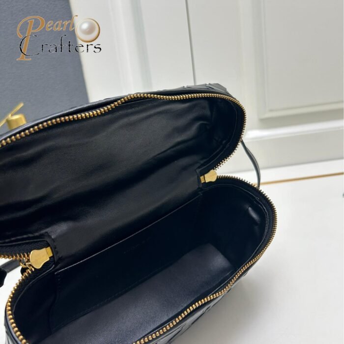 ⁦Bottega Veneta Intrecciato Mini Shoulder Crossbody Cosmetic Bag⁩ - الصورة ⁦10⁩