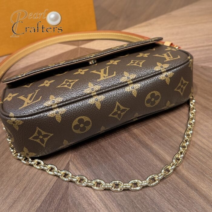 LV Luxury Leather Wallet on Chain Bag - Premium Cowhide, Versatile Styles(10a mirror version) - Image 3