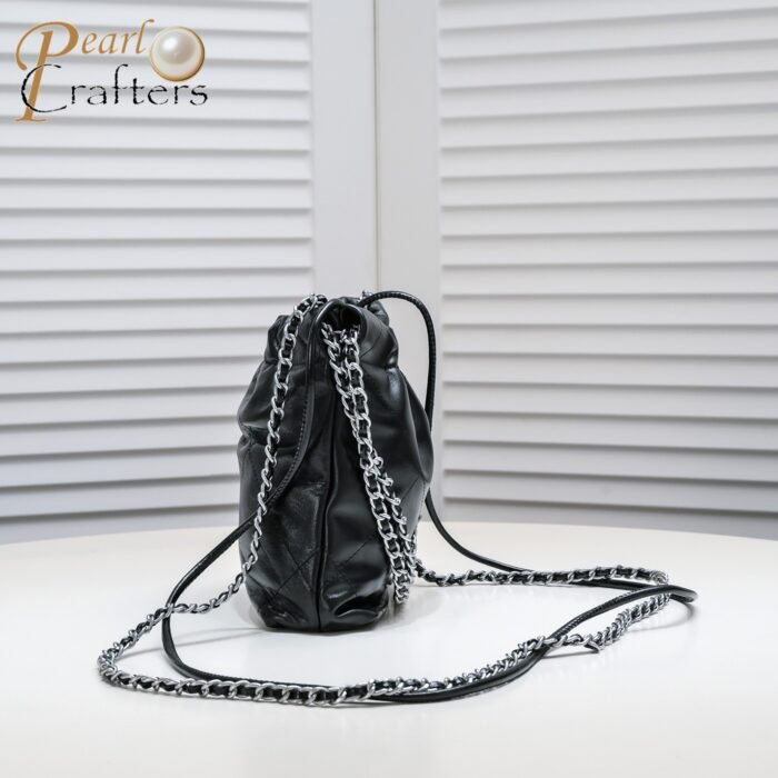 ⁦Chanel 22 Trash Bag Silver Hardware Mini Shoulder Bag Handbag⁩ - الصورة ⁦2⁩