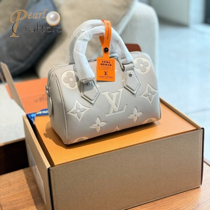 ⁦Louis Vuitton Seepdy 20 Top Handle Bag⁩ - الصورة ⁦5⁩