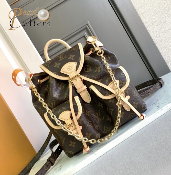⁦Louis Vuitton LV Excursion Backpack Bag⁩ - الصورة ⁦3⁩