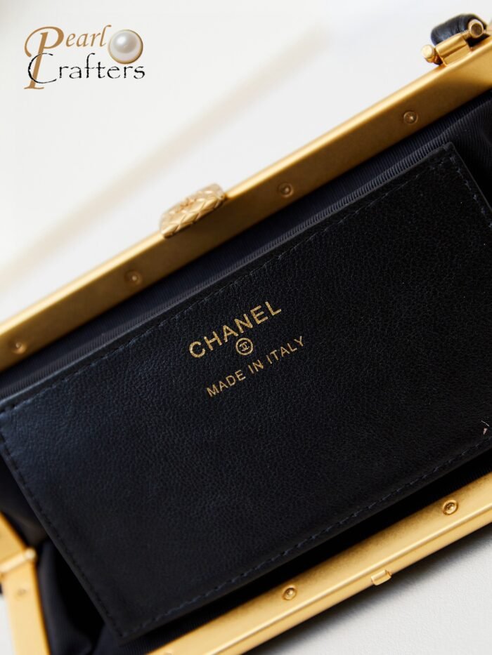 Chanel 10A Handbag Shoulder Bag Top Mirror Quality Version AP5127 - Image 9