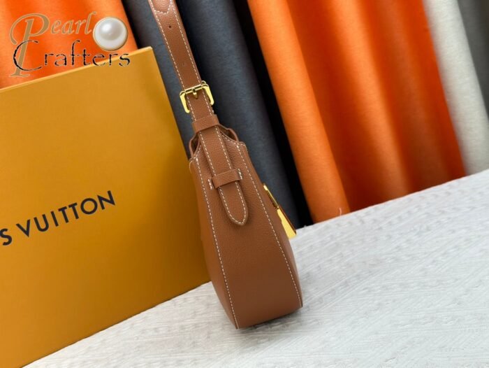 ⁦Louis Vuitton LOW KEY SHOULDER BAG M24611 M24885 M24990 Shoulder Bag Handbag⁩ - الصورة ⁦3⁩
