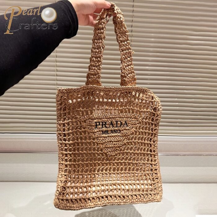 ⁦Prada Grass Woven Shoulder Bag Handbag⁩ - الصورة ⁦4⁩