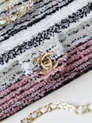 ⁦Chanel 10A Handbag Shoulder Bag Top Mirror Quality Version CHANEL AS4561⁩ - الصورة ⁦2⁩
