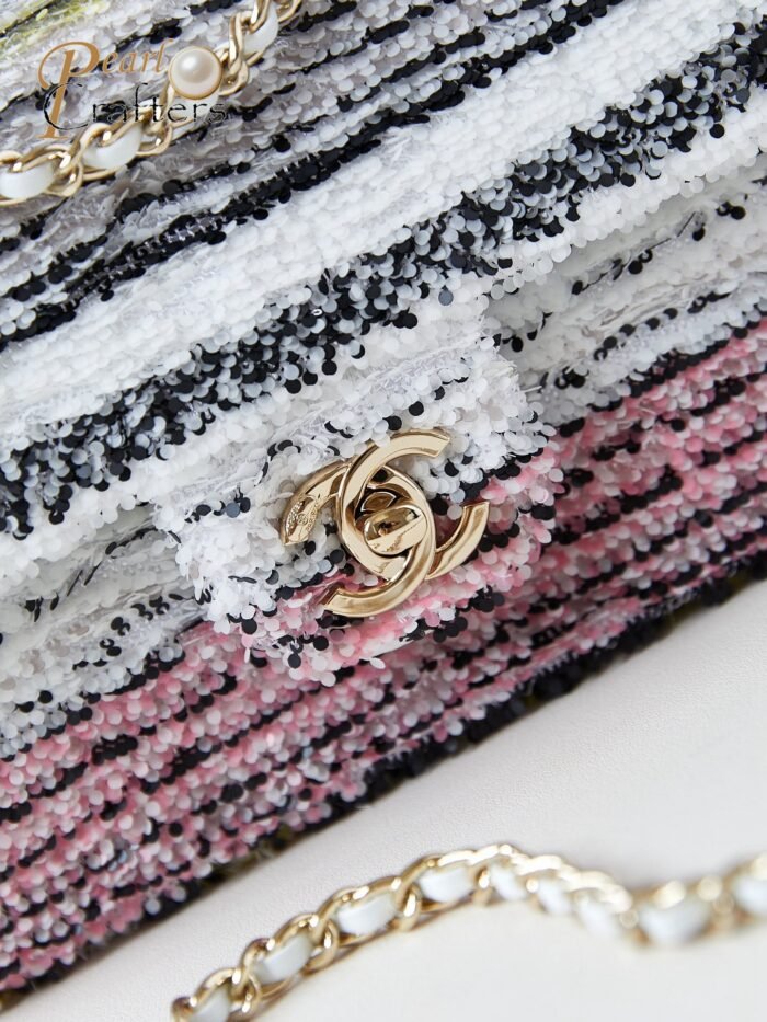⁦Chanel 10A Handbag Shoulder Bag Top Mirror Quality Version CHANEL AS4561⁩ - الصورة ⁦2⁩