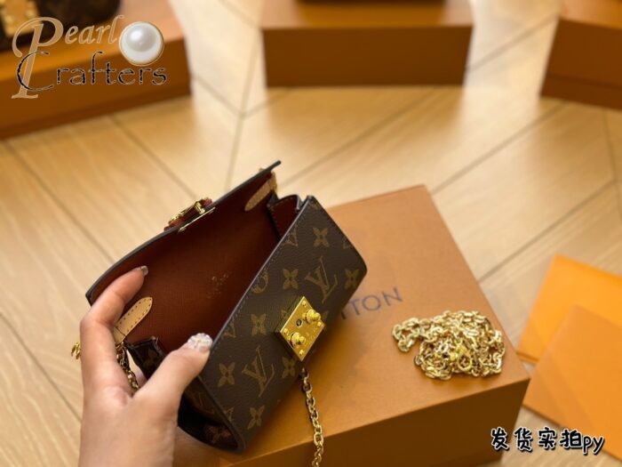 Louis Vuitton Mini Bitsy Pouch Shoulder Bag Handbag - Image 8