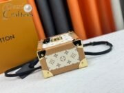 ⁦Louis Vuitton The Camera Box M10079 Shoulder Bag Handbag⁩ - الصورة ⁦5⁩