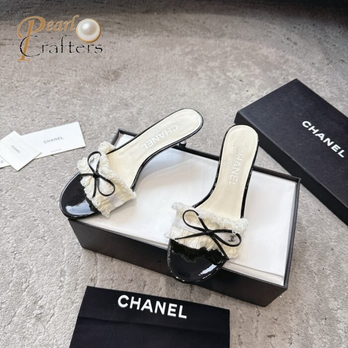 25s Chanel bow high-heeled sandals - Image 3