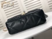 ⁦Chanel Lambskin Quilted Medium19 Flap Shoulder Bag Handbag⁩ - الصورة ⁦6⁩