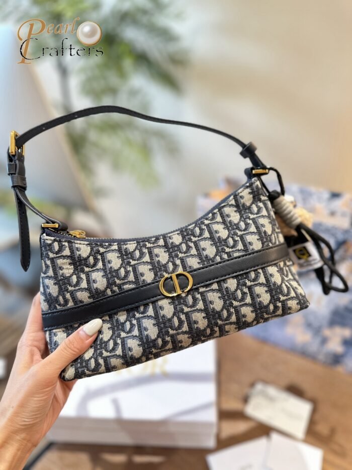 Dior Hobo Shoulder Bag - Image 9