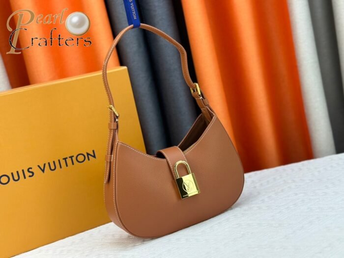 ⁦Louis Vuitton LOW KEY SHOULDER BAG M24611 M24885 M24990 Shoulder Bag Handbag⁩ - الصورة ⁦2⁩
