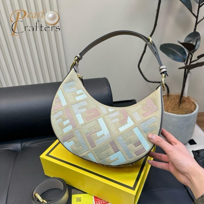 ⁦Fendi FF Logo Half Moon Bag Wristlet Shoulder Crossbody Tote Bag⁩ - الصورة ⁦5⁩