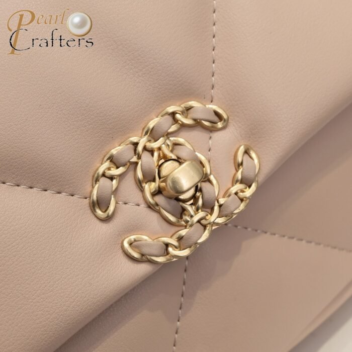 Chanel Lambskin Quilted Small 19 Flap Shoulder Bag Handbag - Image 6