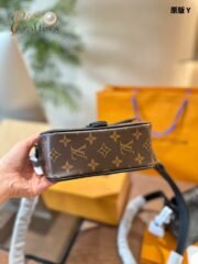 Louis Vuitton Montsouris Messenger Shoulder Bag Handbag - Image 6