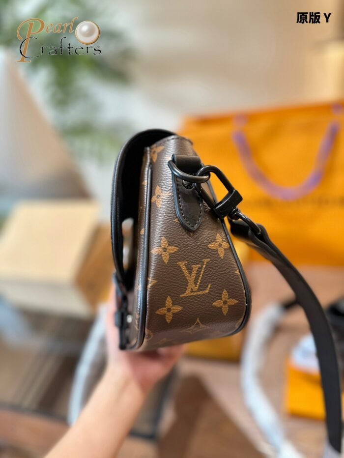 Louis Vuitton Montsouris Messenger Shoulder Bag Handbag - Image 5