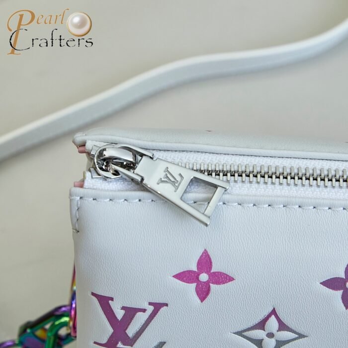 ⁦Louis Vuitton 10A Handbag Shoulder Bag Top Mirror Quality Version Coussin BB M23617⁩ - الصورة ⁦6⁩