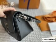 ⁦Louis Vuitton Buci Shoulder Bag Handbag⁩ - الصورة ⁦6⁩