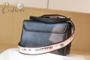 ⁦Louis Vuitton LV Twist Shoulder Crossbody Handbag⁩ - الصورة ⁦4⁩